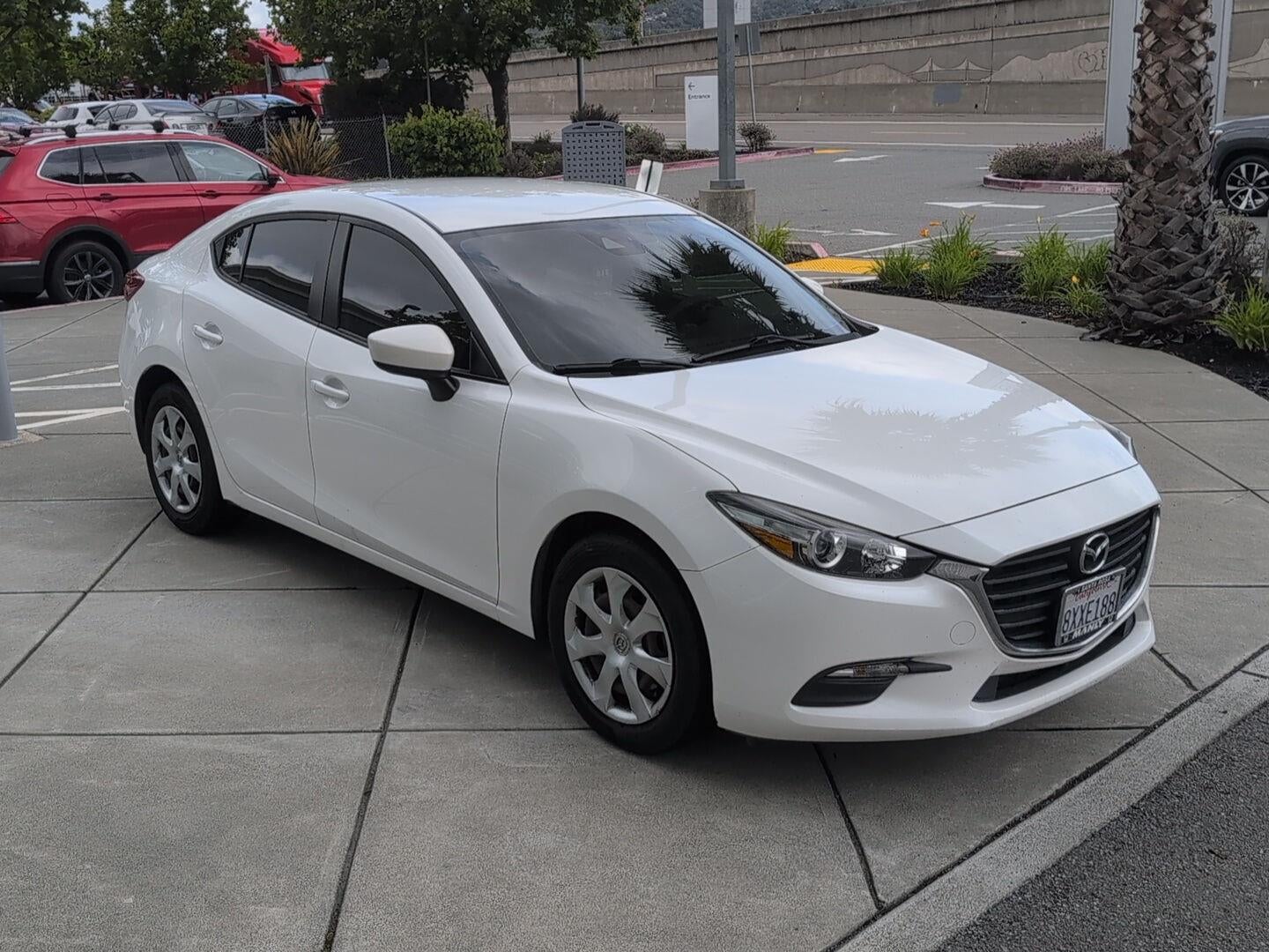 2018 Mazda Mazda3 4-Door Sport