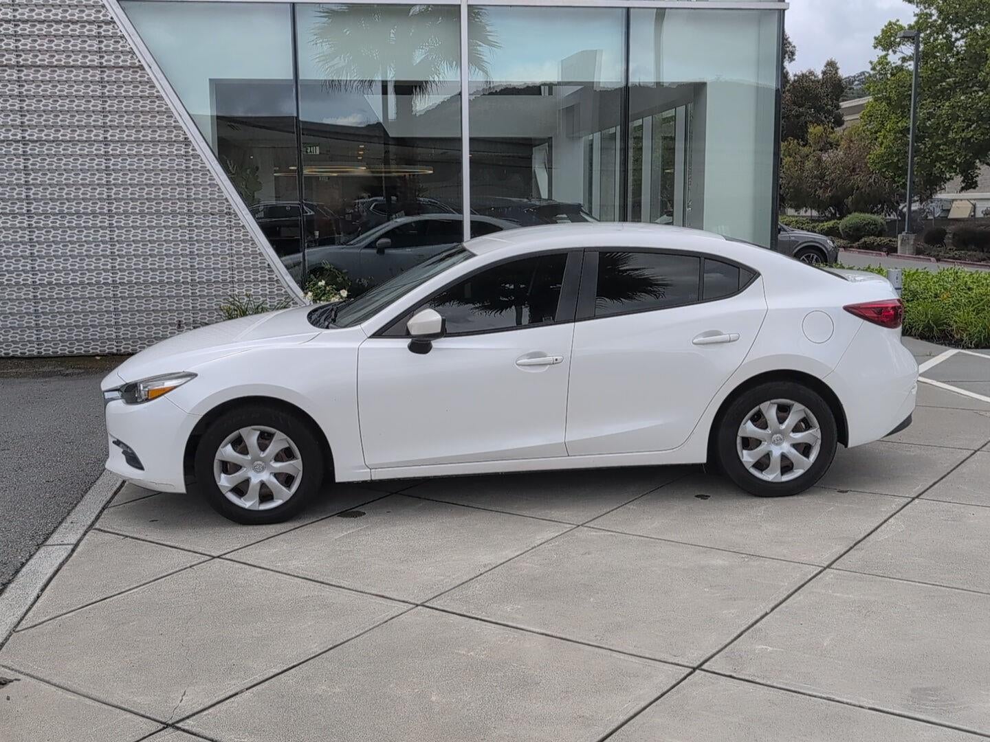 2018 Mazda Mazda3 4-Door Sport