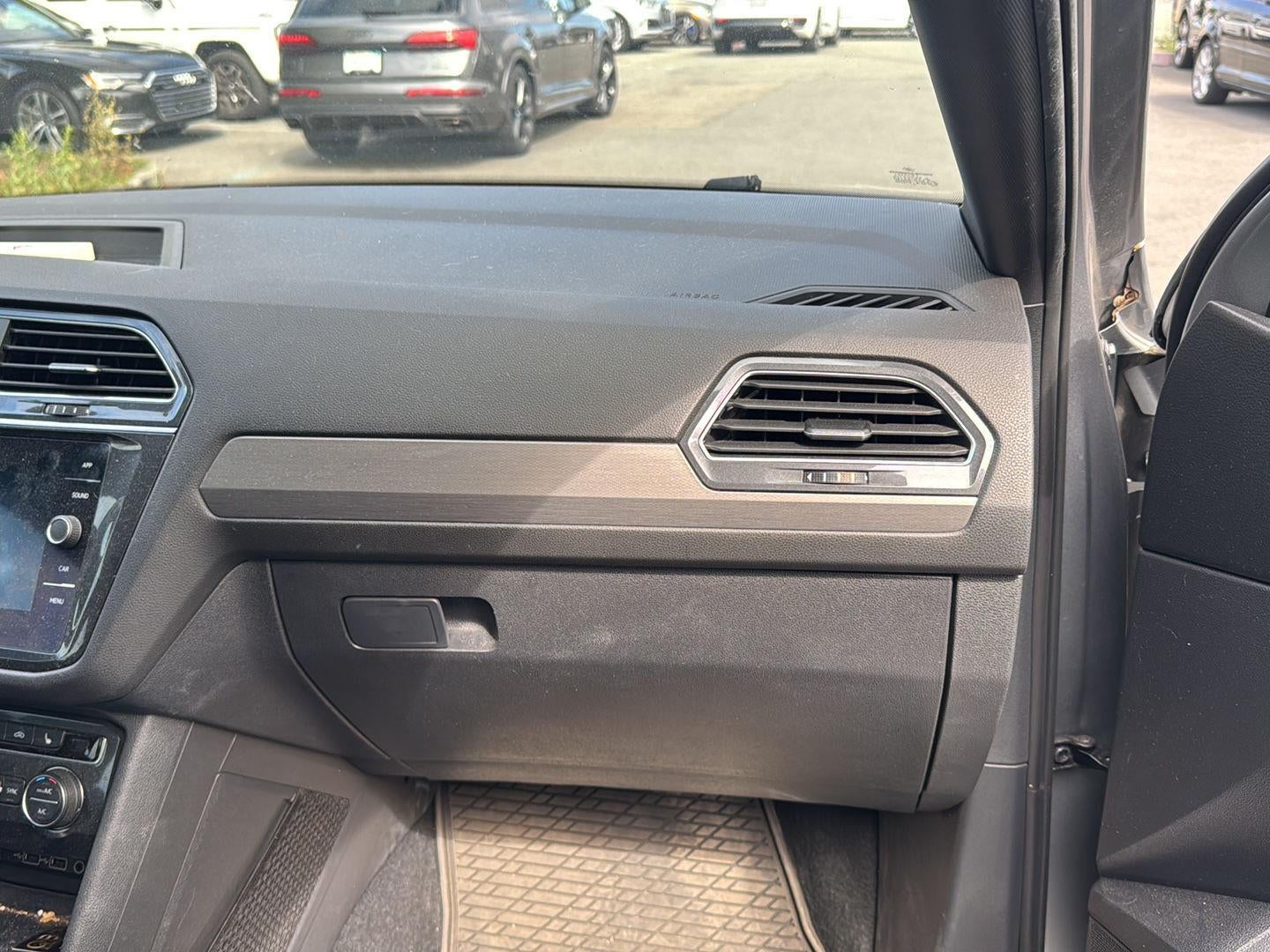 2020 Volkswagen Tiguan SE R-Line Black