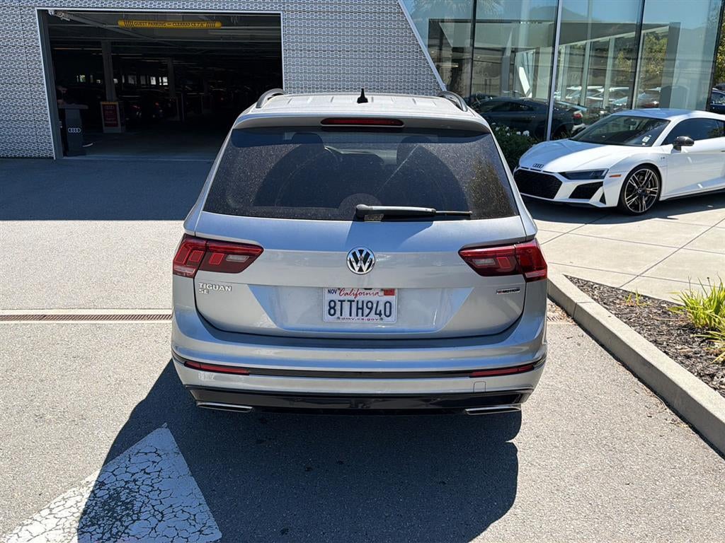 2020 Volkswagen Tiguan SE R-Line Black