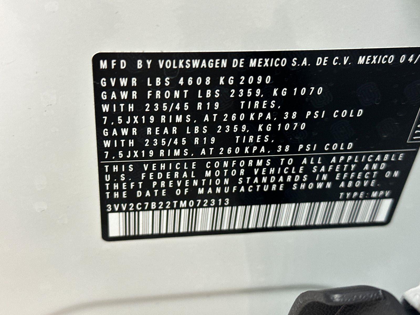 2026 Volkswagen Taos SE Black