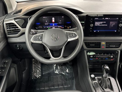 2026 Volkswagen Taos SE Black