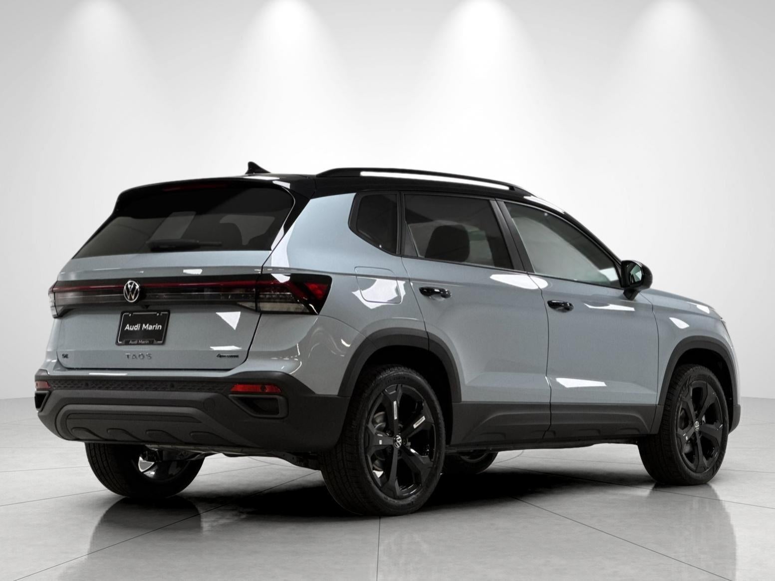 2026 Volkswagen Taos SE Black