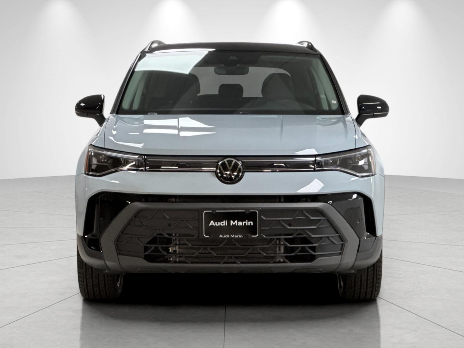2026 Volkswagen Taos SE Black