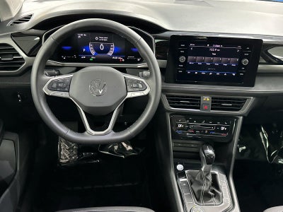 2025 Volkswagen Taos SE Black
