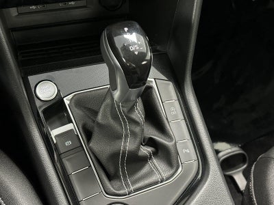 2025 Volkswagen Taos SE Black