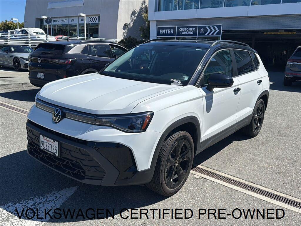 2025 Volkswagen Taos SE Black