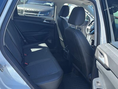 2025 Volkswagen Taos SE Black