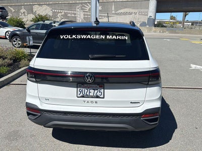 2025 Volkswagen Taos SE Black