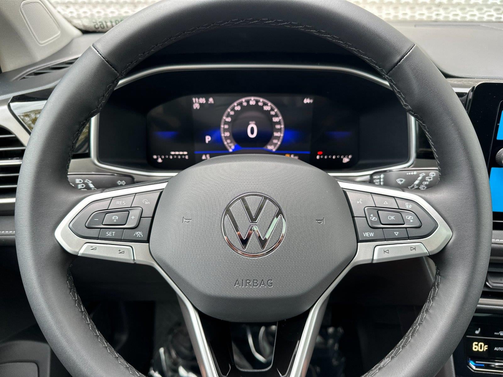 2026 Volkswagen Taos SE Black