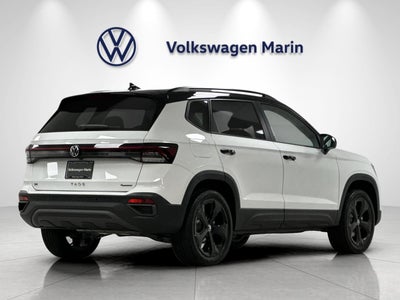 2026 Volkswagen Taos SE Black