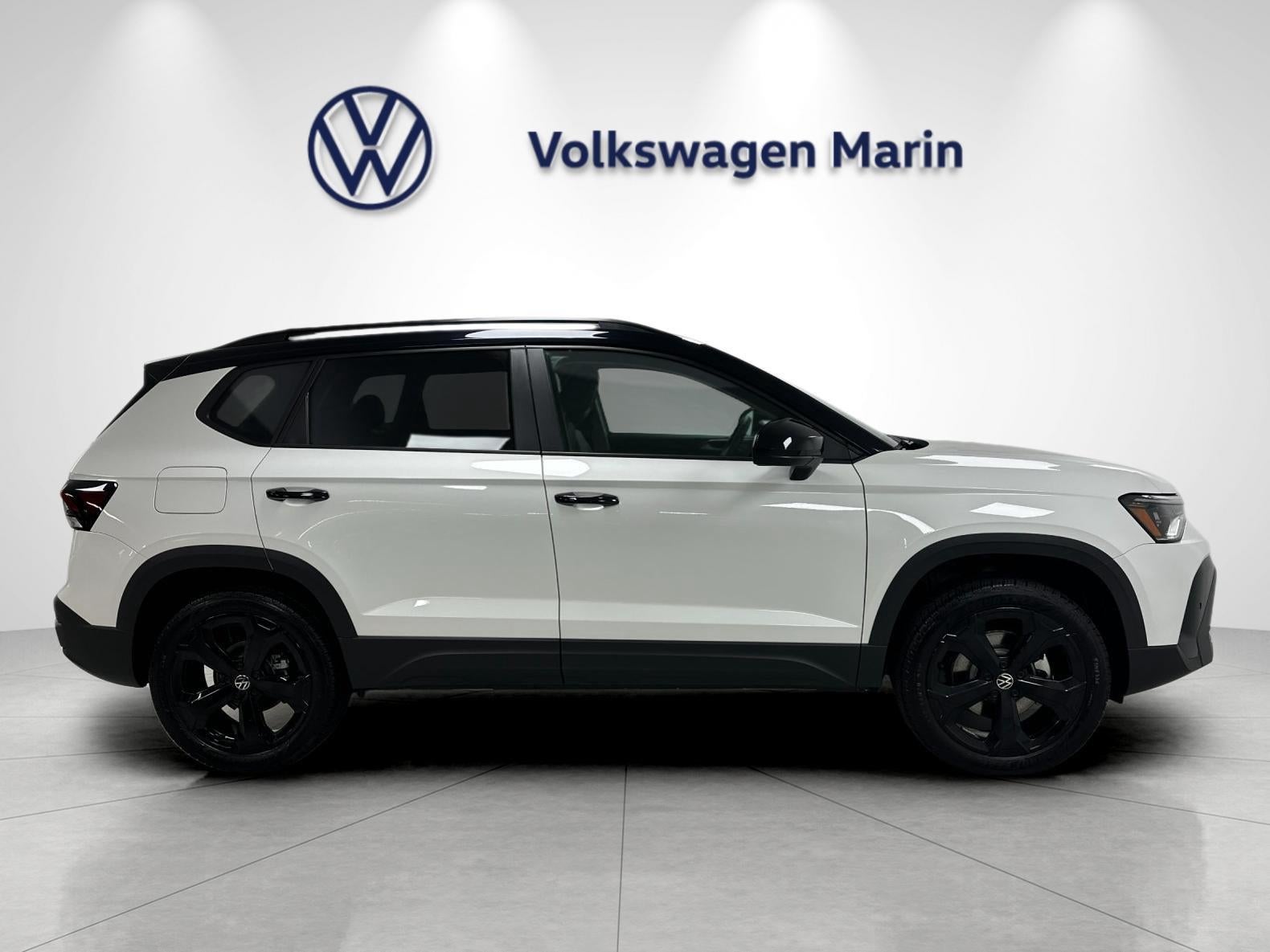 2026 Volkswagen Taos SE Black
