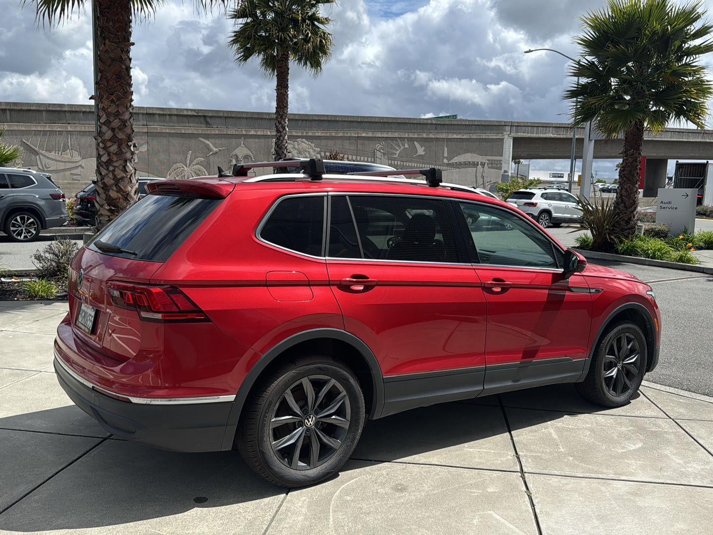 2023 Volkswagen Tiguan SE