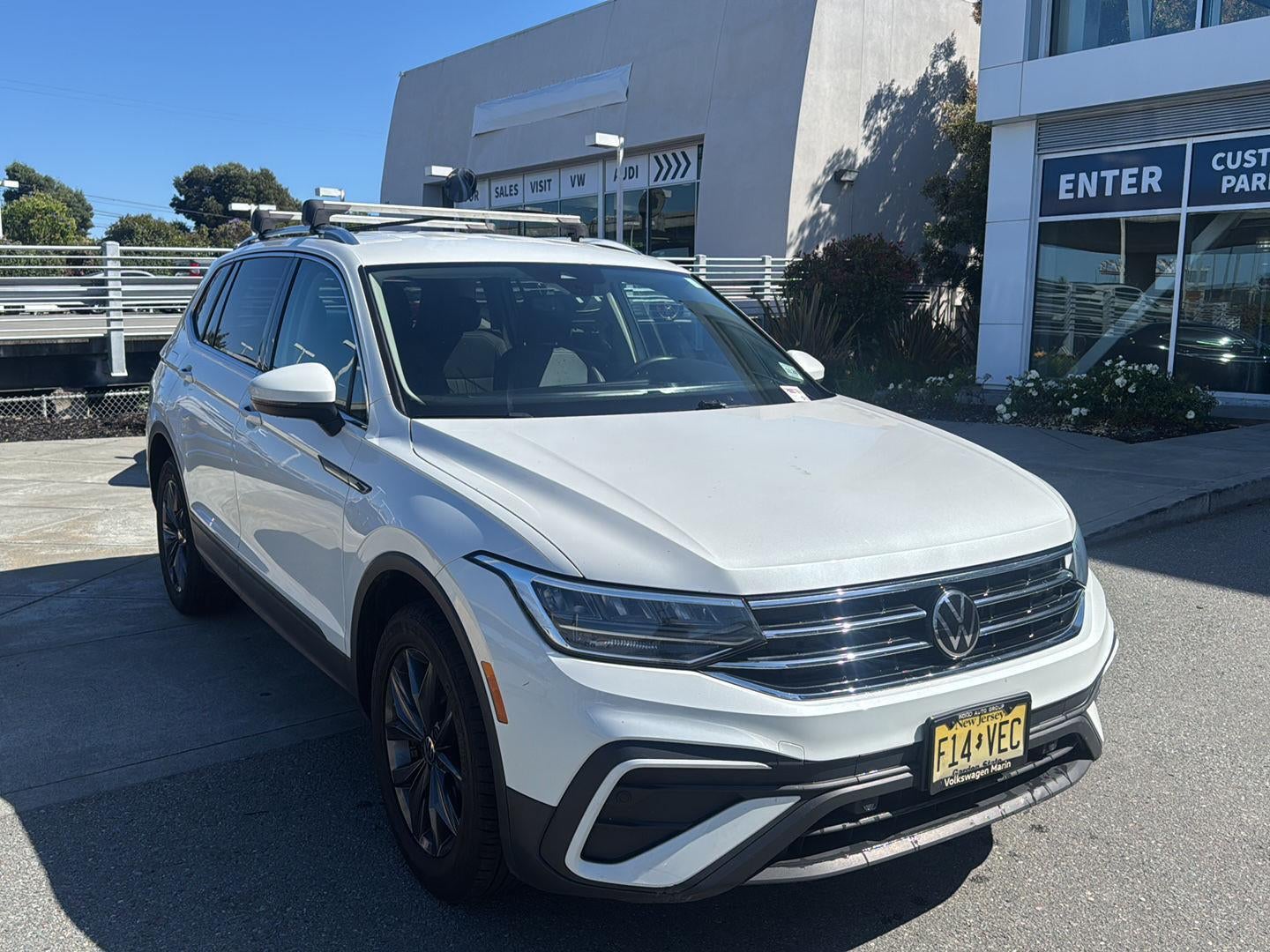 2023 Volkswagen Tiguan SE