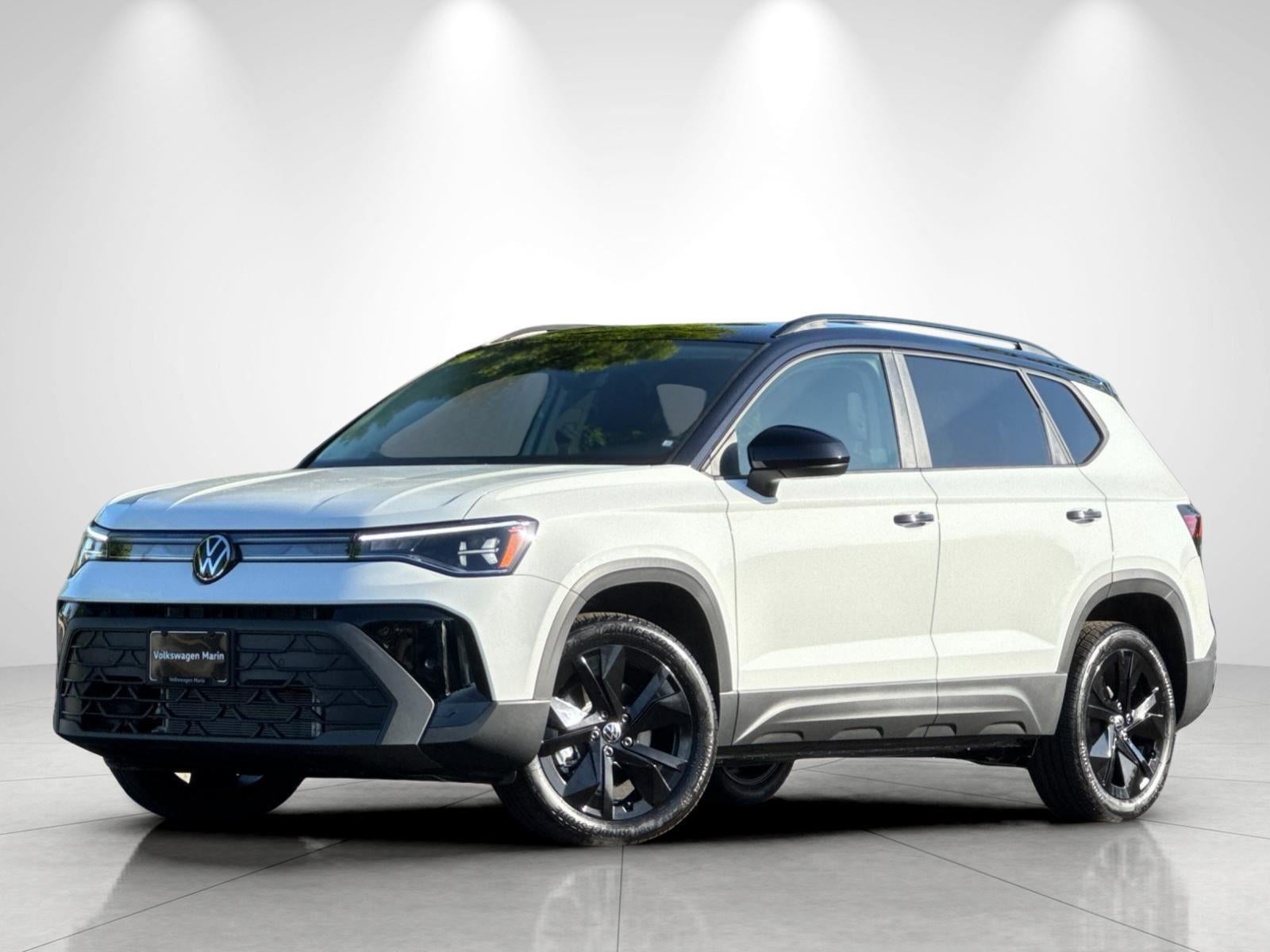2026 Volkswagen Taos SE Black