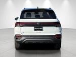 2026 Volkswagen Taos SE Black