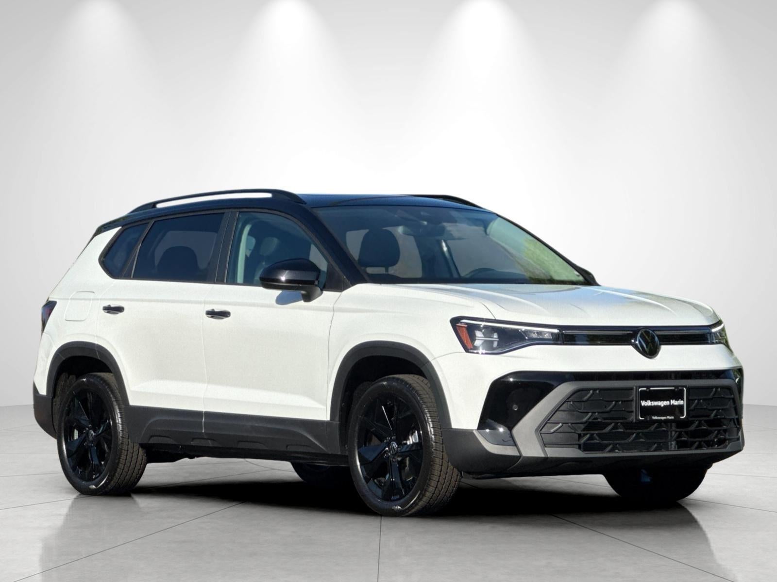 2026 Volkswagen Taos SE Black