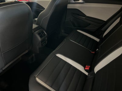 2026 Volkswagen Taos SEL