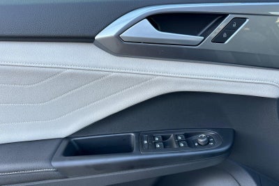 2026 Volkswagen Taos SEL