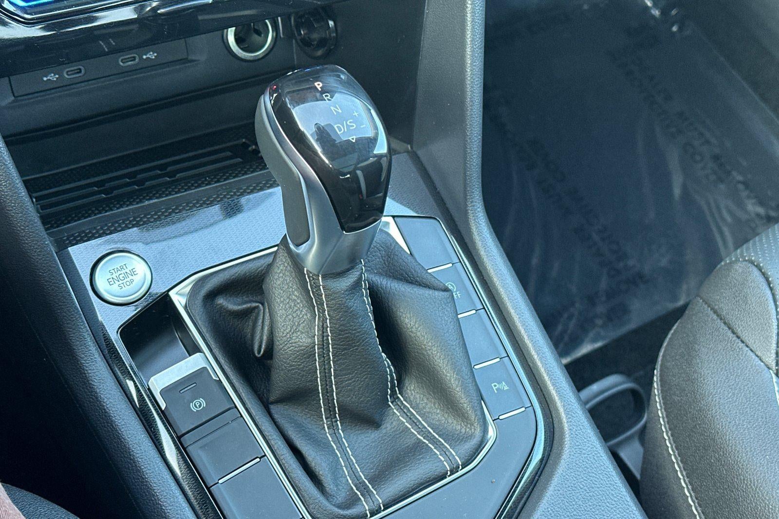 2026 Volkswagen Taos SEL