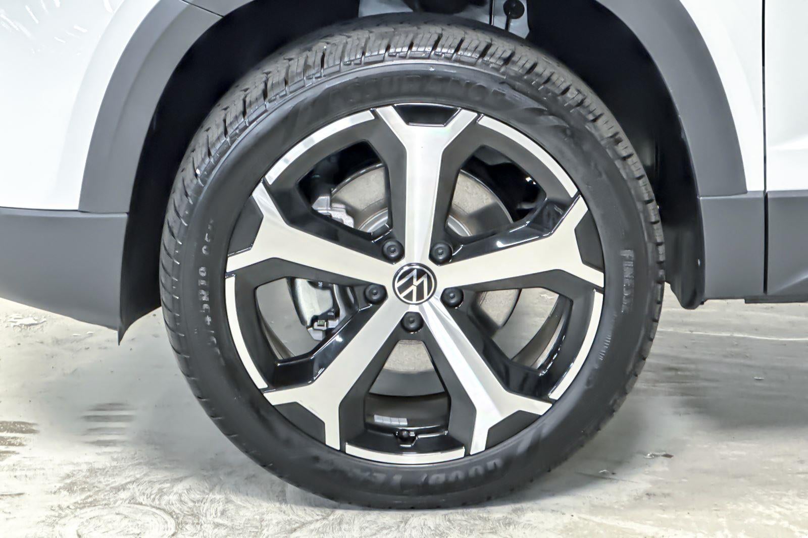 2026 Volkswagen Taos SEL