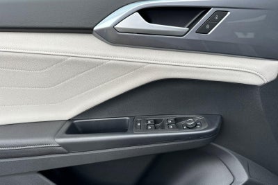 2026 Volkswagen Taos SEL