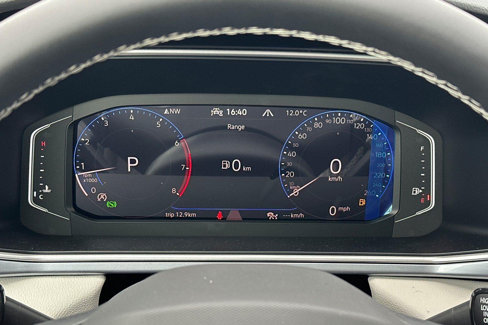 2026 Volkswagen Taos SEL