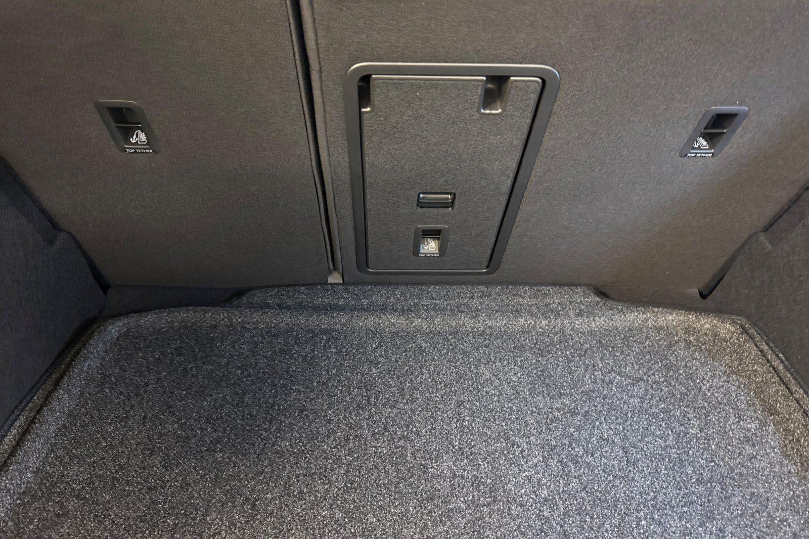 2025 Volkswagen Taos SEL