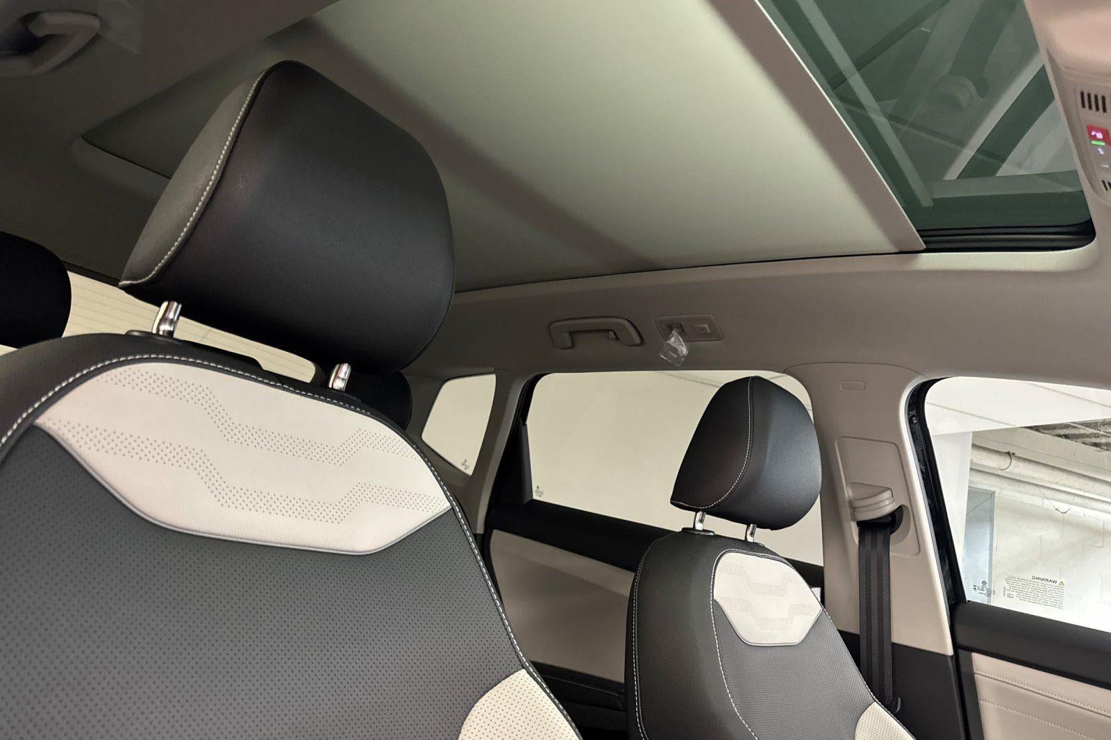 2025 Volkswagen Taos SEL