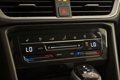 2025 Volkswagen Taos SEL