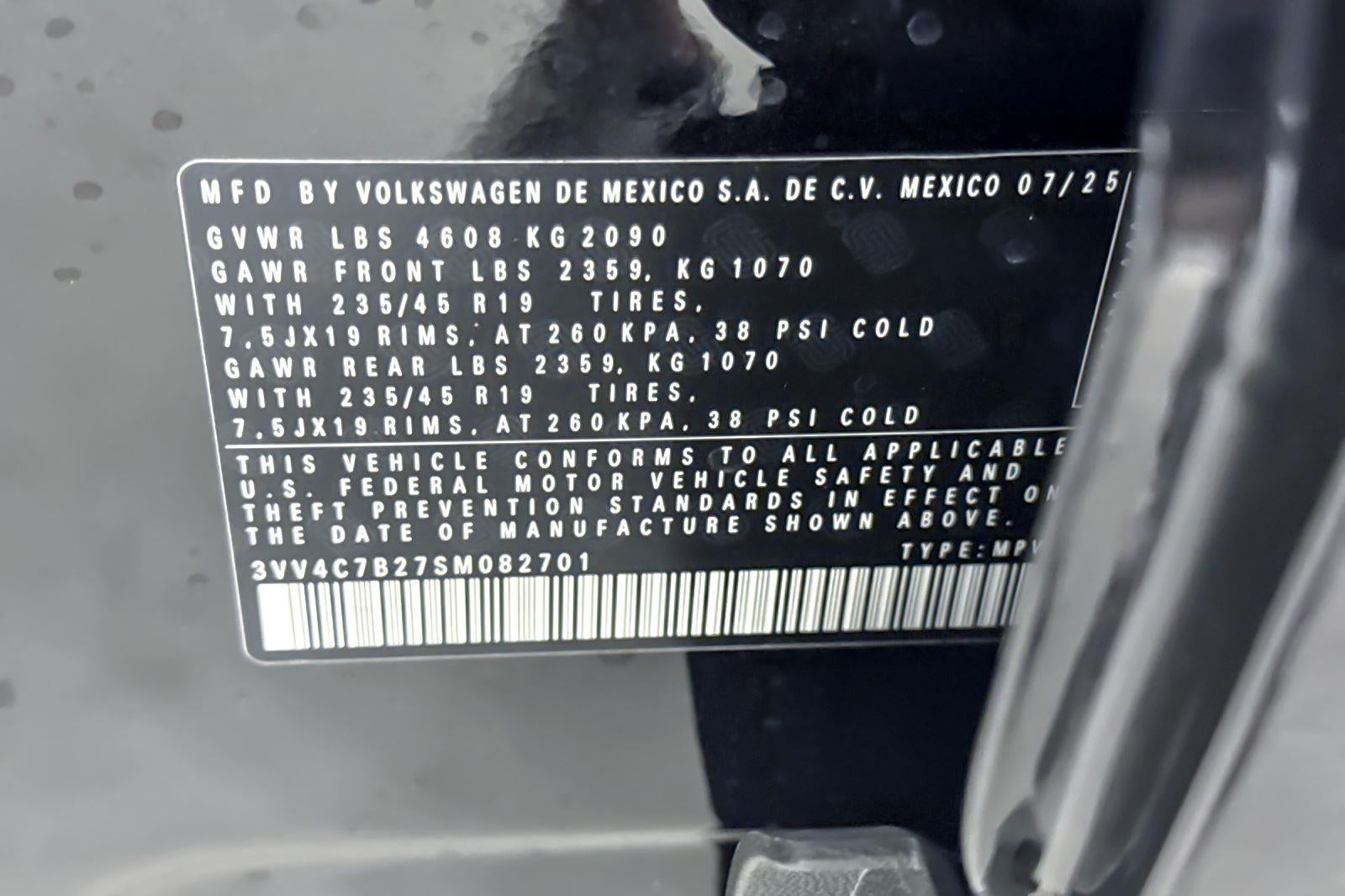 2025 Volkswagen Taos SEL