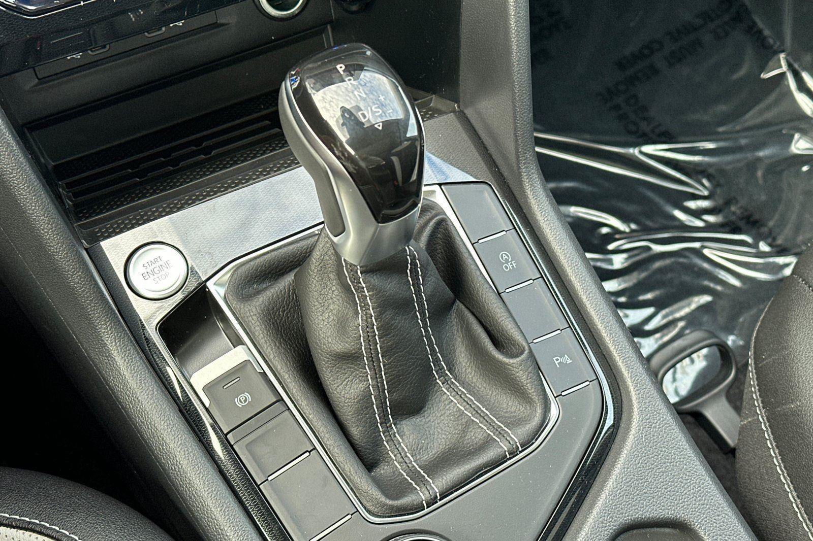 2026 Volkswagen Taos SEL