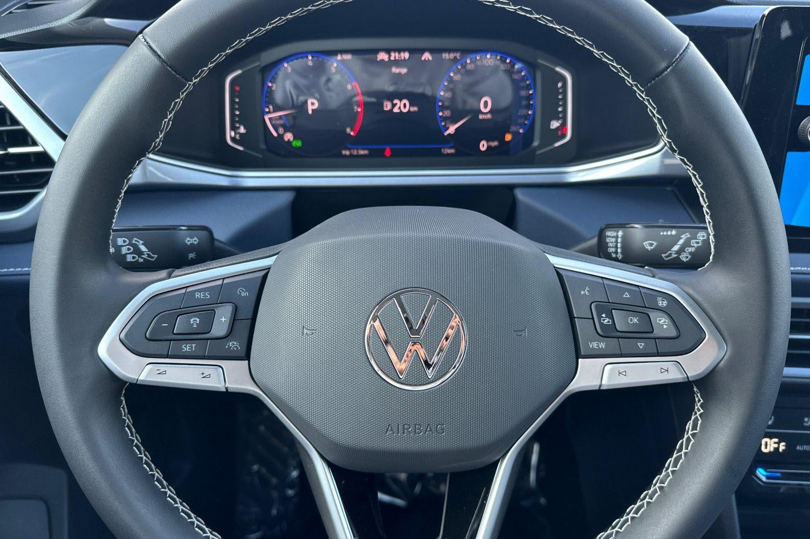 2026 Volkswagen Taos SEL