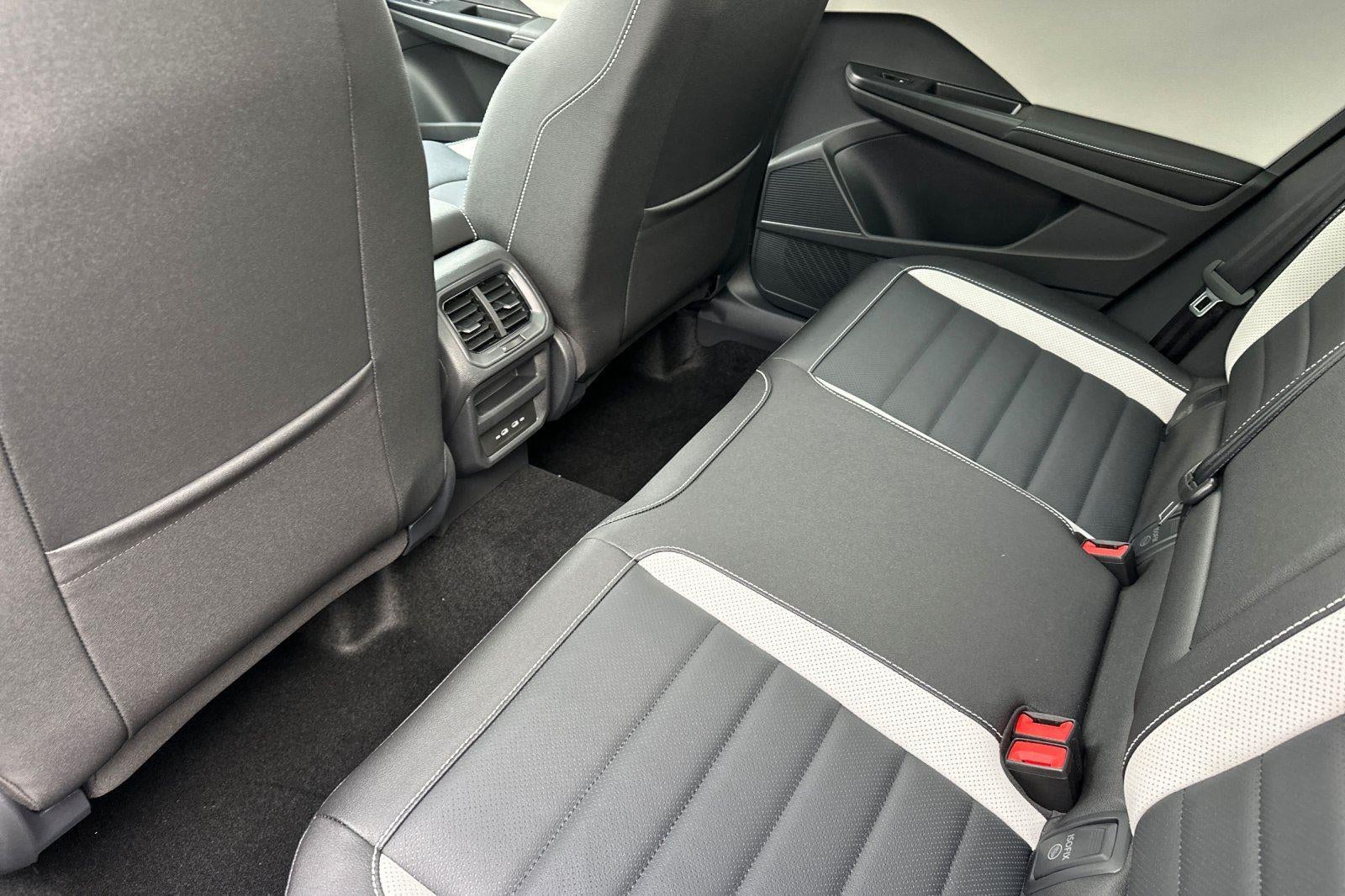 2026 Volkswagen Taos SEL