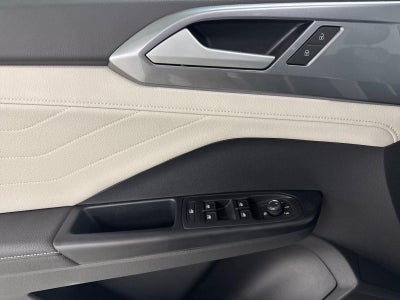 2026 Volkswagen Taos SEL