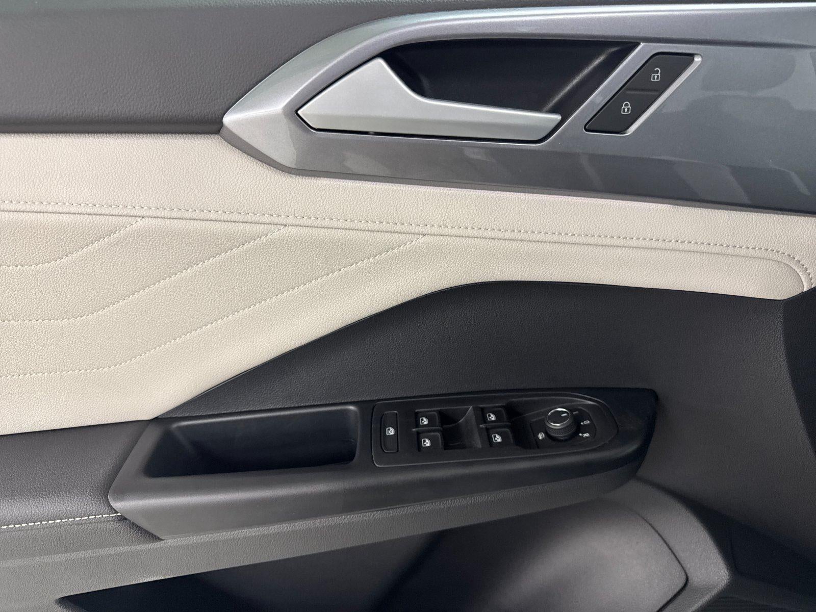 2026 Volkswagen Taos SEL