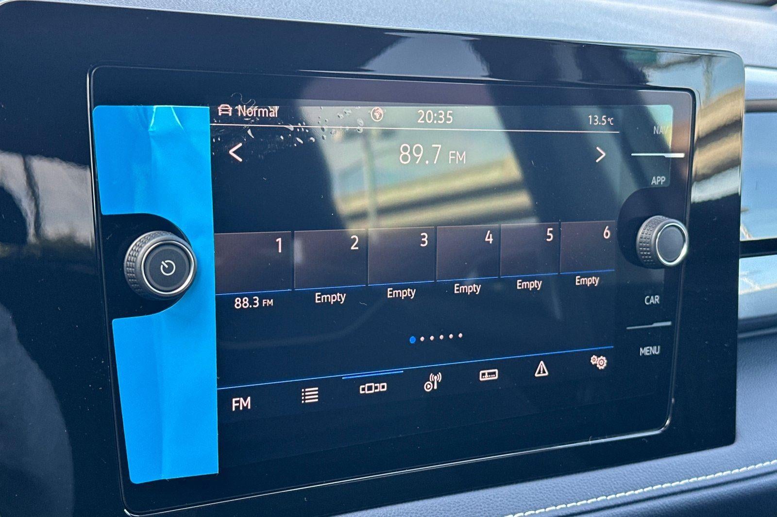 2026 Volkswagen Taos SEL