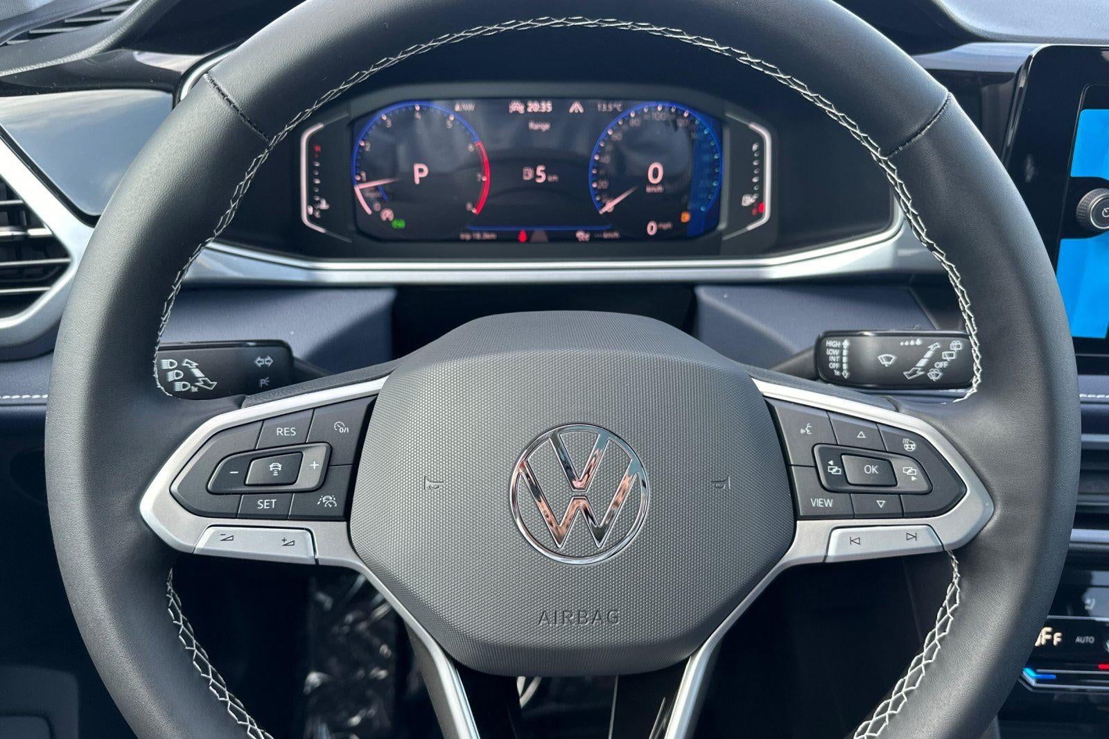 2026 Volkswagen Taos SEL