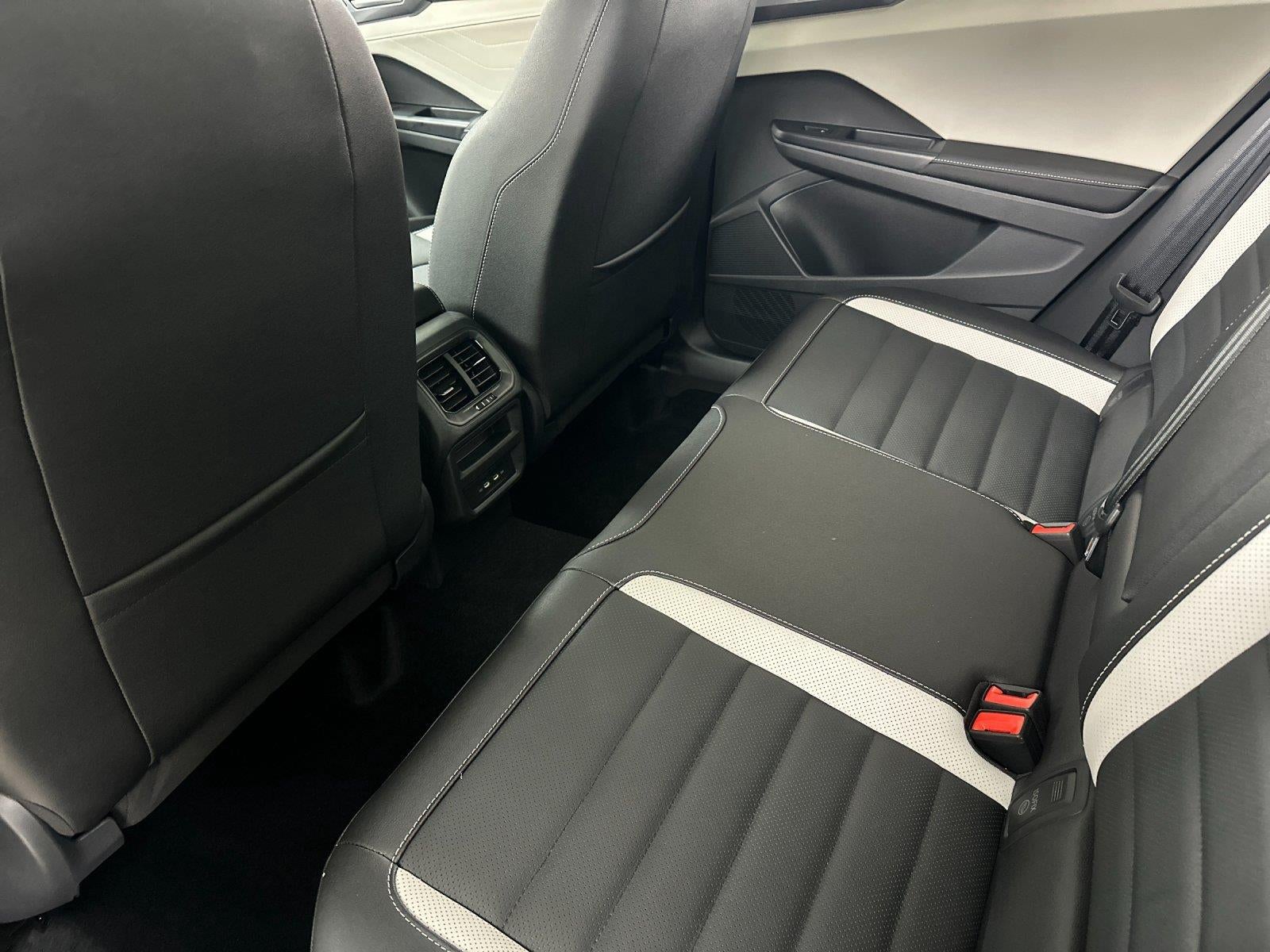 2027 Volkswagen Taos SEL