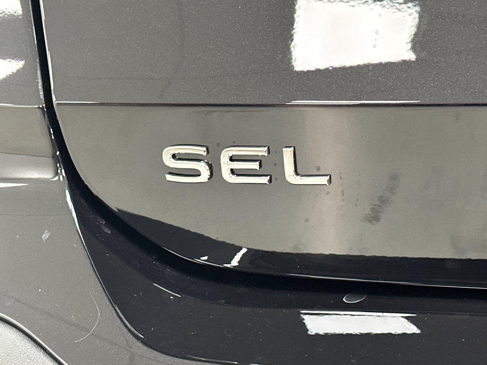 2027 Volkswagen Taos SEL