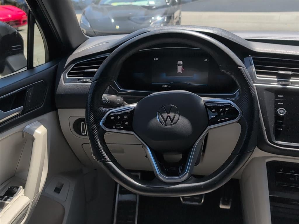 2024 Volkswagen Tiguan SE R-Line Black