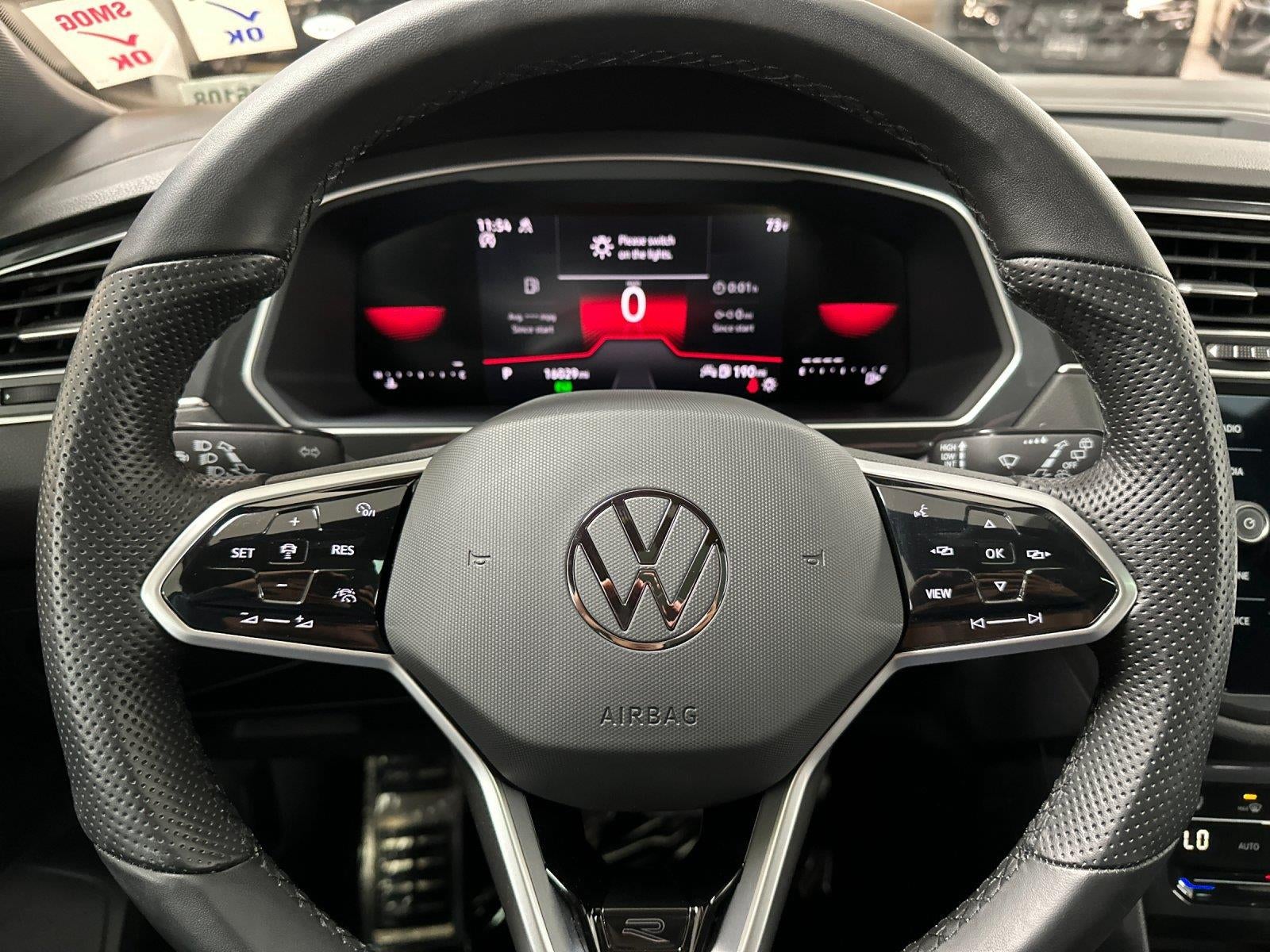 2023 Volkswagen Tiguan SE R-Line Black