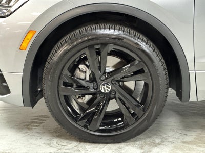 2023 Volkswagen Tiguan SE R-Line Black