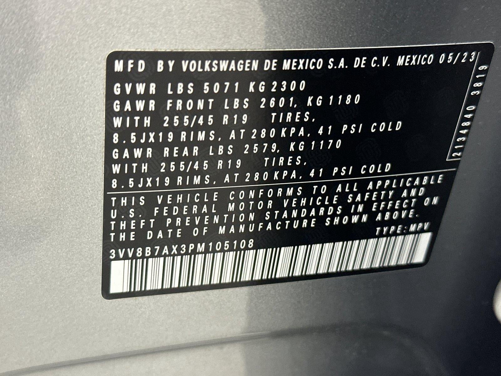 2023 Volkswagen Tiguan SE R-Line Black