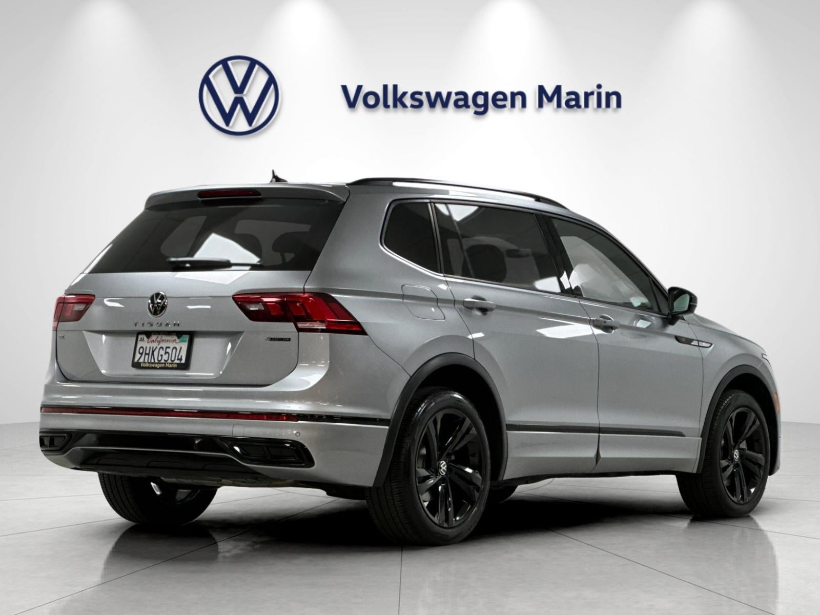 2023 Volkswagen Tiguan SE R-Line Black