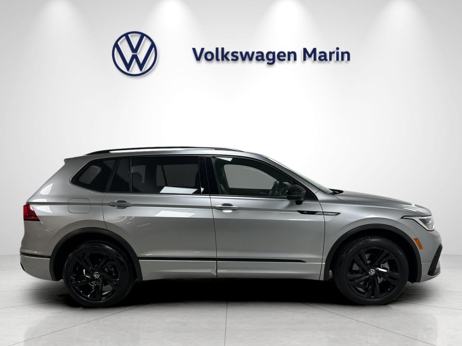2023 Volkswagen Tiguan SE R-Line Black