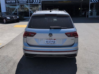 2023 Volkswagen Tiguan SE R-Line Black