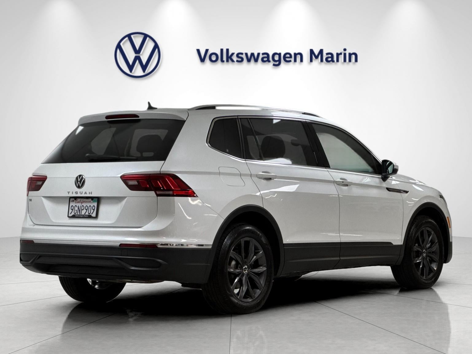 2024 Volkswagen Tiguan SE R-Line Black