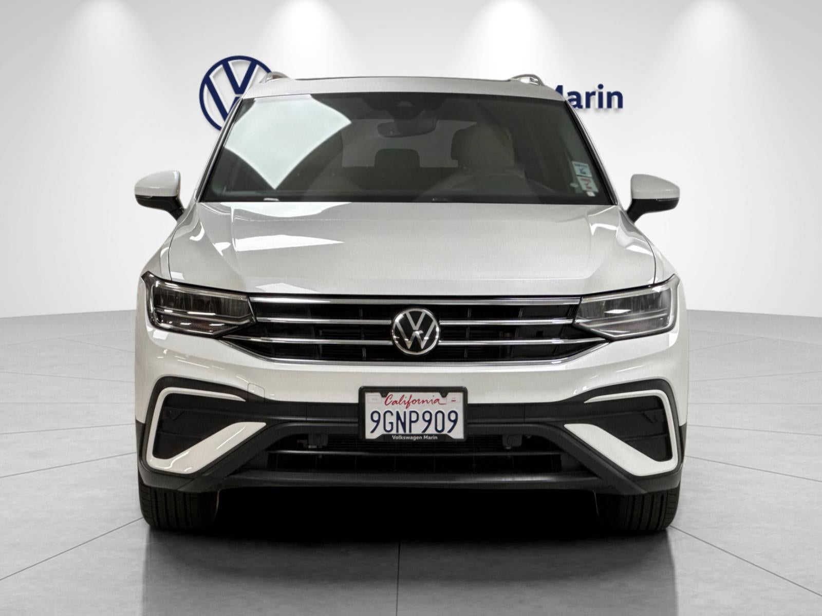 2024 Volkswagen Tiguan SE R-Line Black