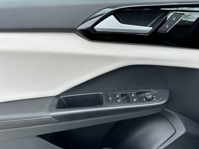 2025 Volkswagen Taos S